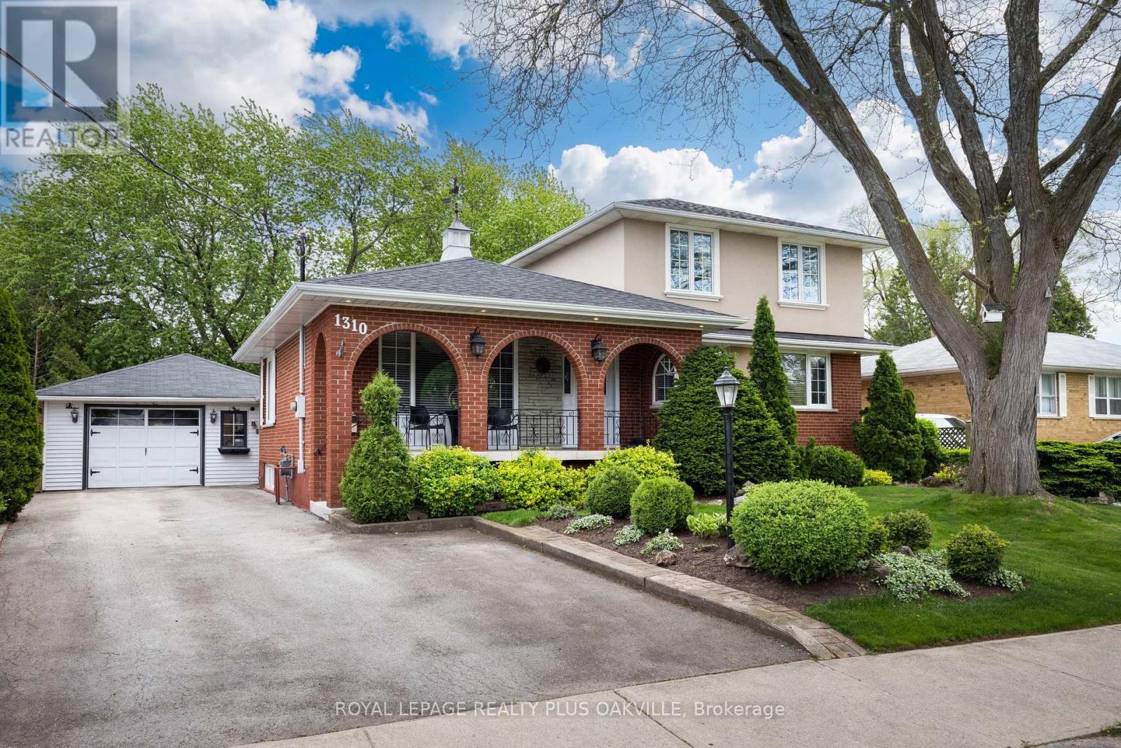 1310 Tansley Drive, Oakville, Ontario  L6L 2N4 - Photo 4 - W13159016