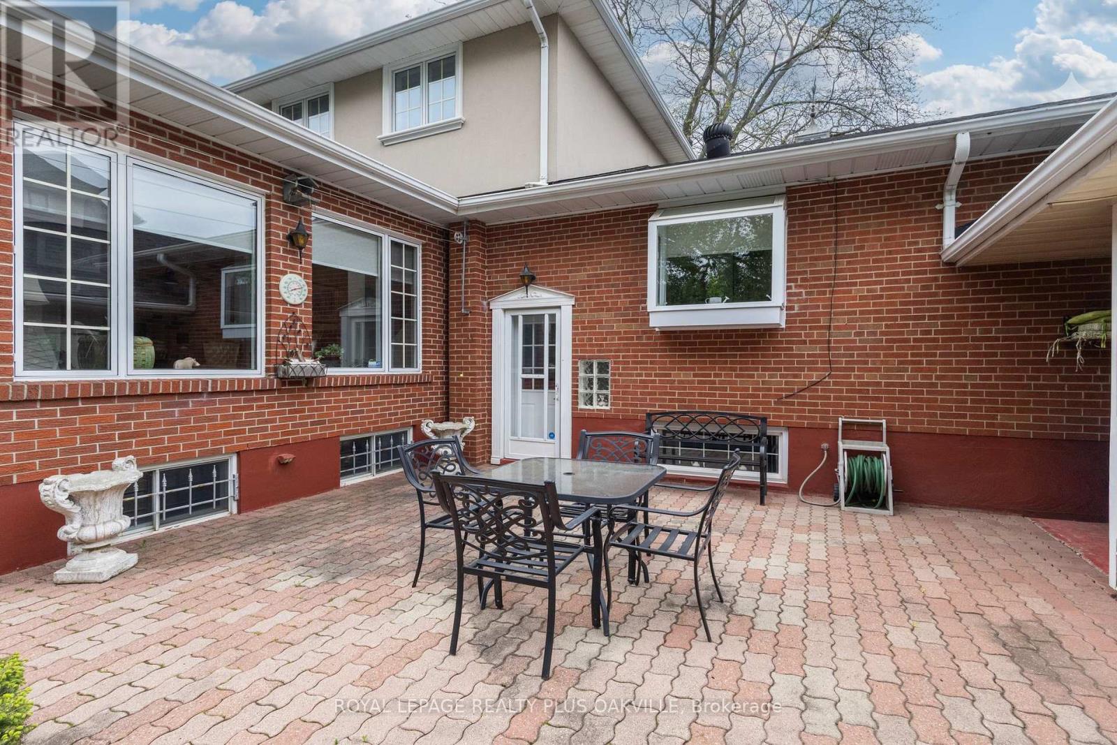 1310 Tansley Drive, Oakville, Ontario  L6L 2N4 - Photo 47 - W13159016