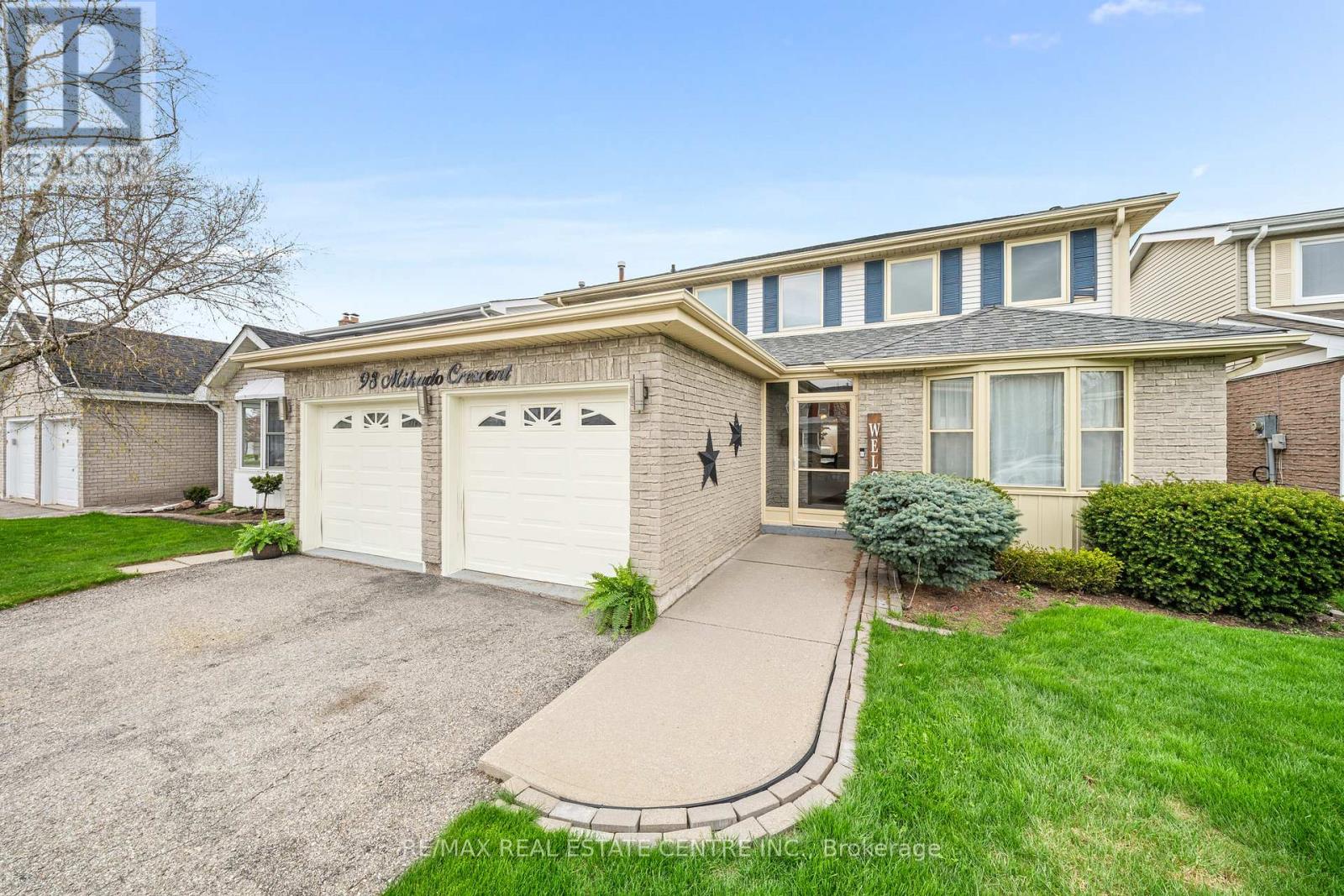 98 Mikado Crescent, Brampton, Ontario L6S 3R7 - Photo 3 - W13159022