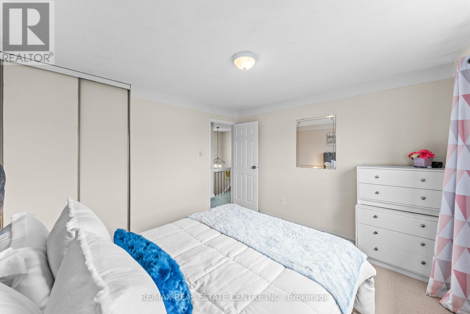 98 Mikado Crescent, Brampton, Ontario L6S 3R7 - Photo 40 - W13159022