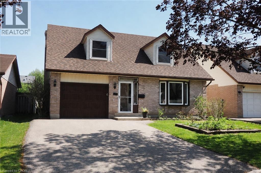 27 SCENIC WOOD Crescent, Kitchener, Ontario