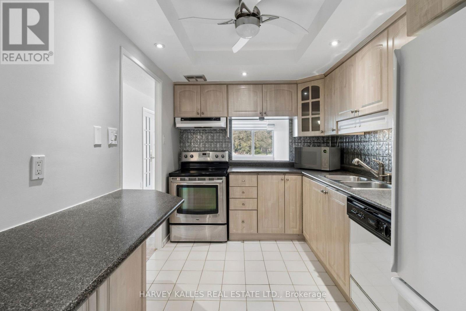 205 - 55 Skymark Drive, Toronto, Ontario  M2H 3N4 - Photo 14 - C13154408