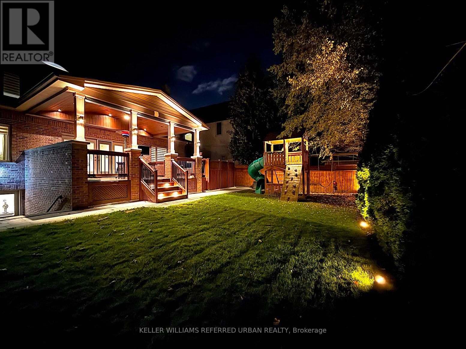 72 Laurel Avenue, Toronto, Ontario  M9B 4T2 - Photo 4 - W12490028