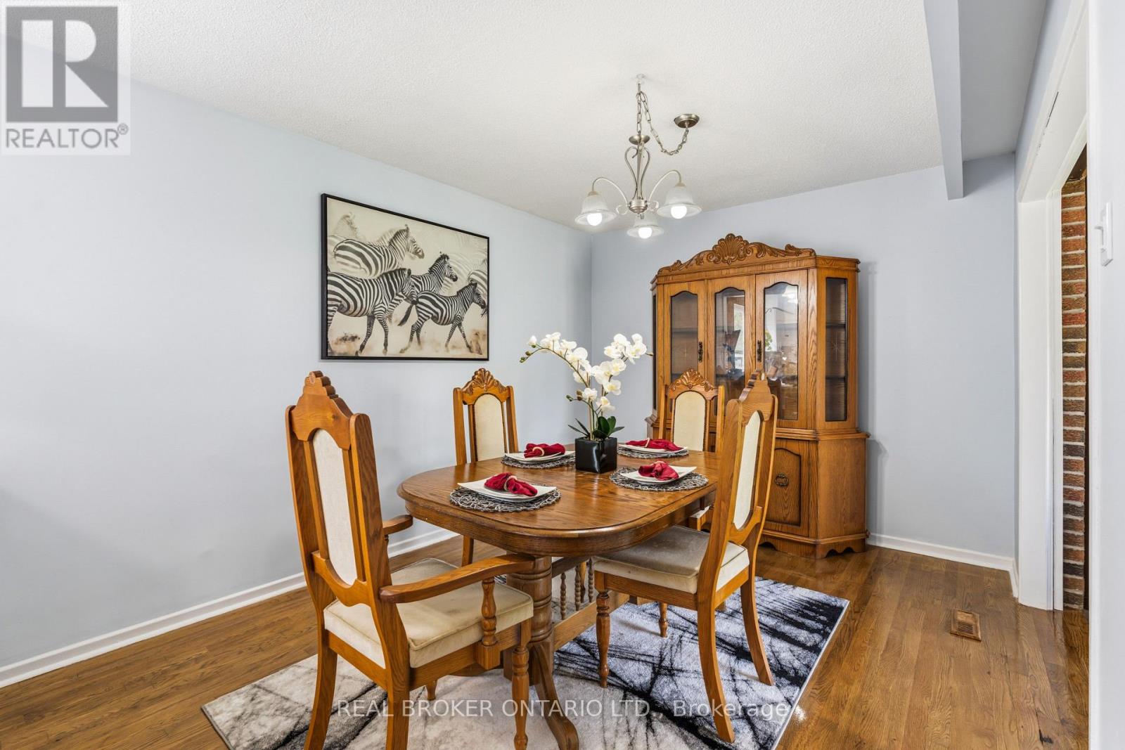 2873 Inlake Court, Mississauga, Ontario  L5N 2A4 - Photo 10 - W13158090