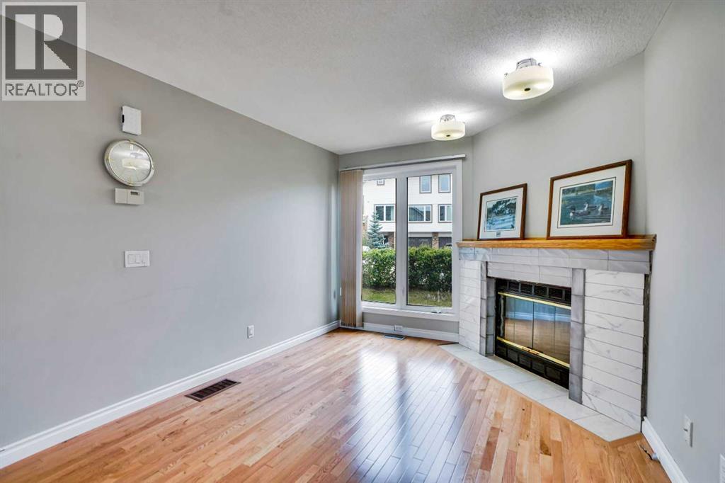219 Coachway Lane SW, Calgary, Alberta  T3H 1A4 - Photo 11 - A2293775