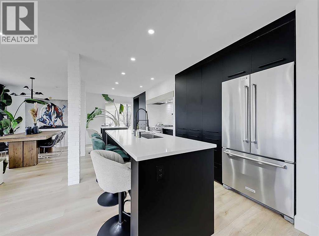 129 Sundown Place SE, Calgary, Alberta  T2X 3B7 - Photo 6 - A2299941