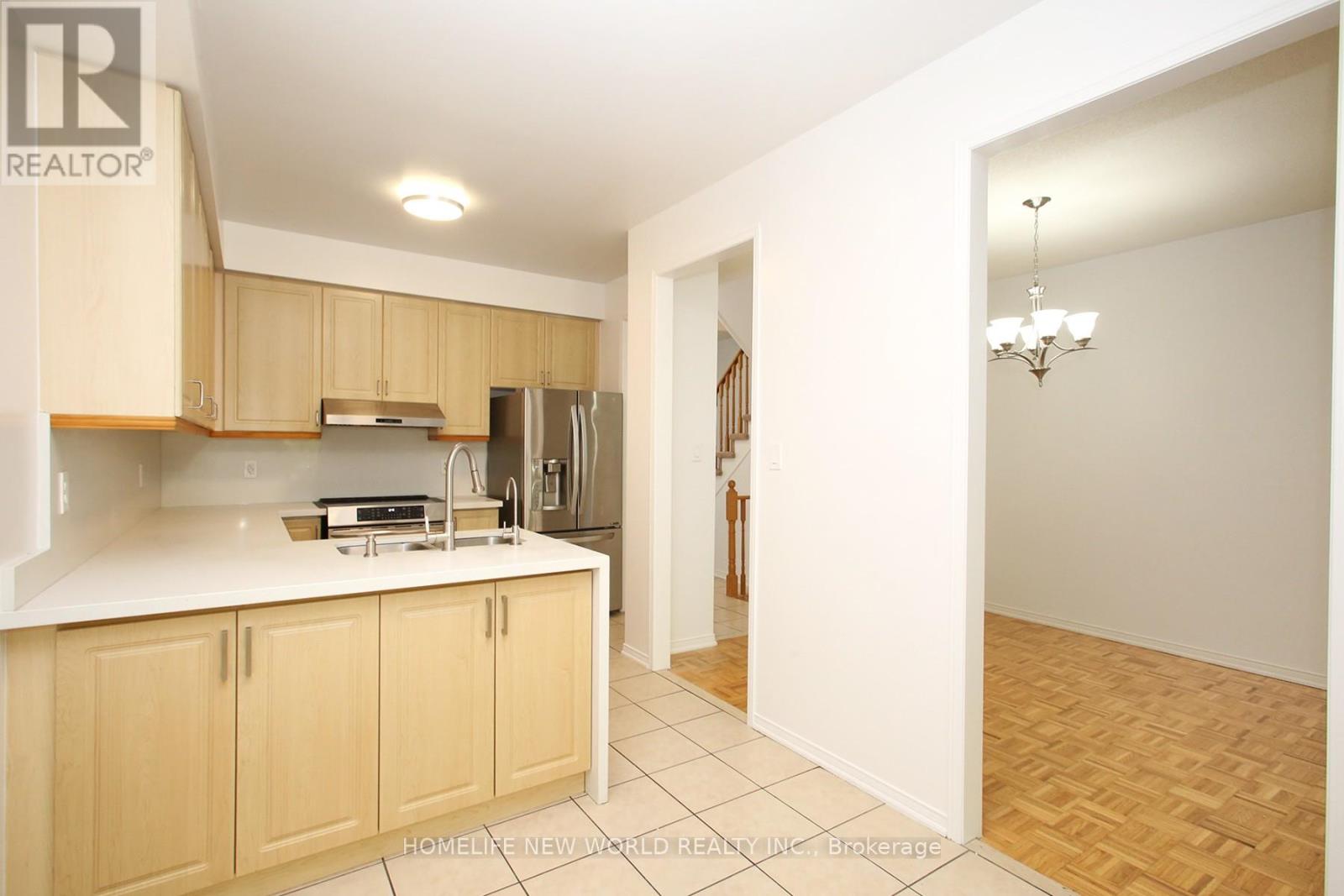 362 Strouds Lane, Pickering, Ontario  L1V 7J2 - Photo 12 - E13154420