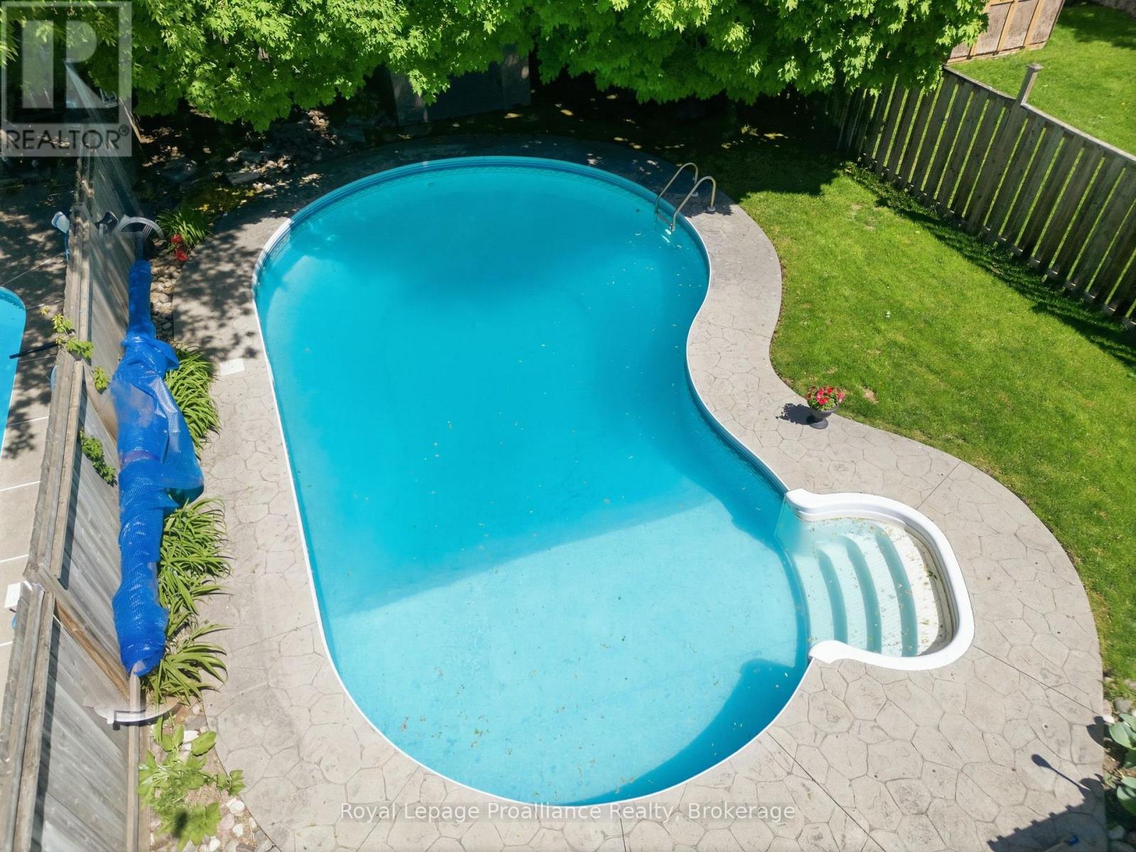4 Henderson Drive, Whitby, Ontario  L1N 7Y2 - Photo 27 - E13157840