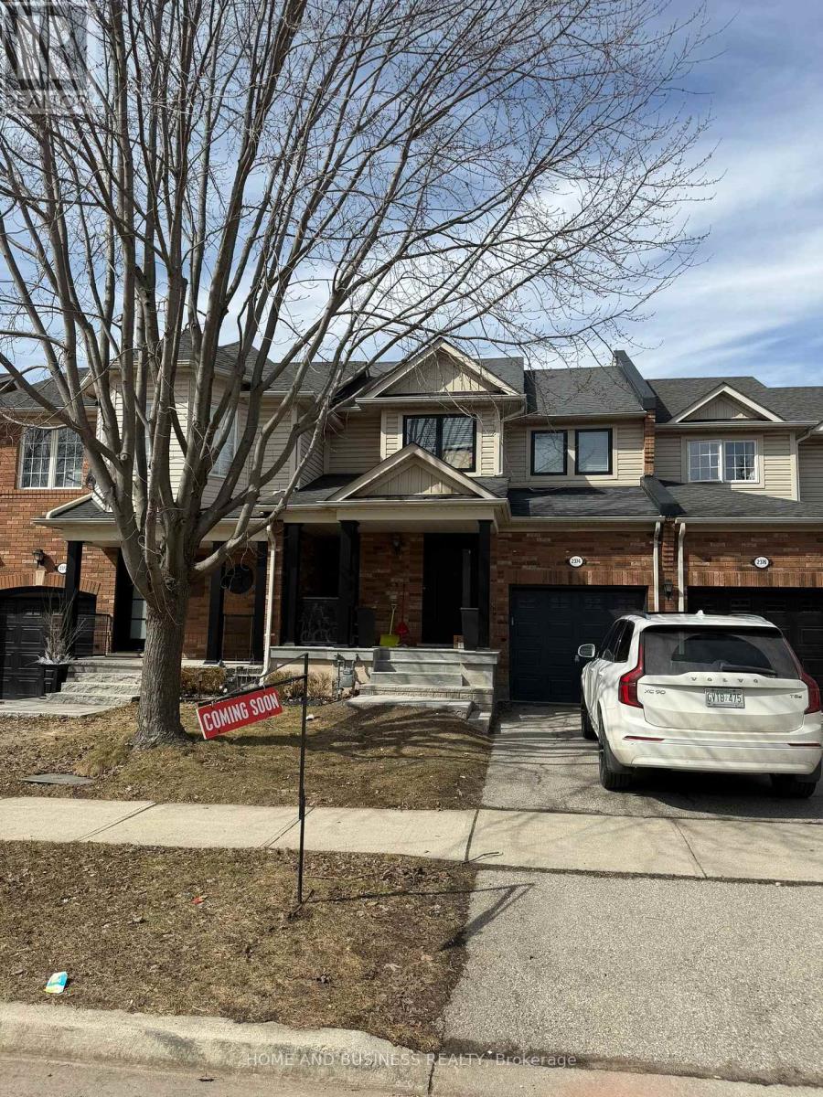 2374 Baintree Crescent, Oakville, Ontario  L6M 4X1 - Photo 4 - W13147118