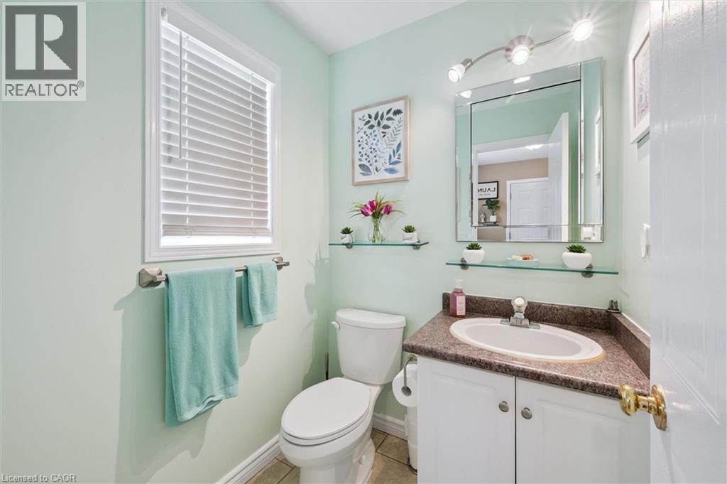 24 Buckthorn Crescent, Guelph, Ontario  N1E 7C3 - Photo 21 - 40832465
