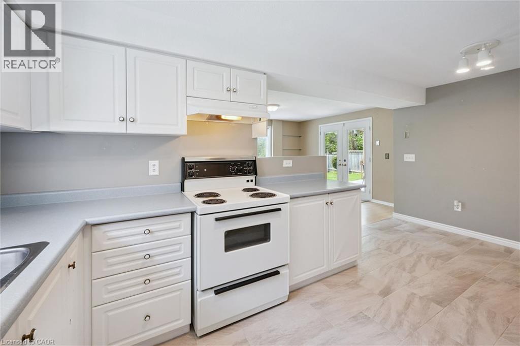 24 Buckthorn Crescent, Guelph, Ontario  N1E 7C3 - Photo 37 - 40832465