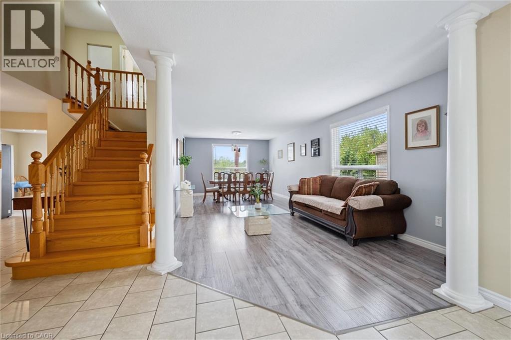 24 Buckthorn Crescent, Guelph, Ontario  N1E 7C3 - Photo 5 - 40832465