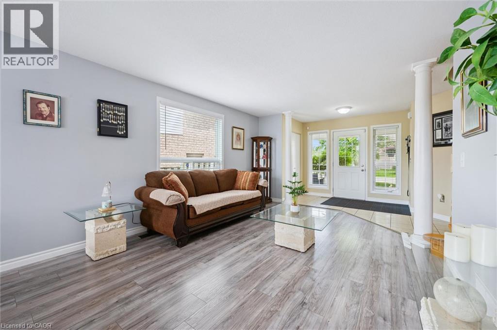 24 Buckthorn Crescent, Guelph, Ontario  N1E 7C3 - Photo 7 - 40832465