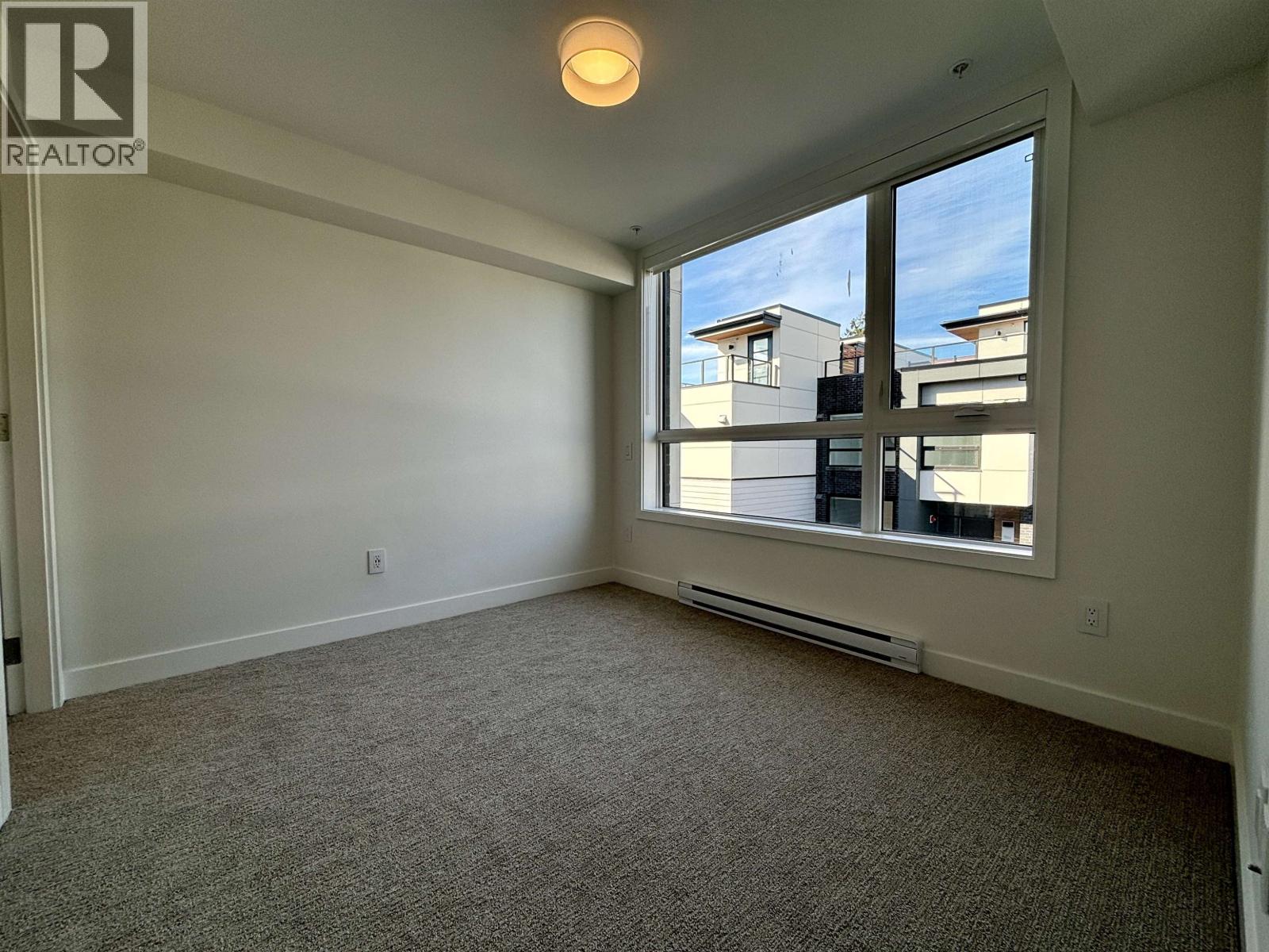 6085 Irmin Street, Burnaby, British Columbia  V5J 0J7 - Photo 7 - R3118468