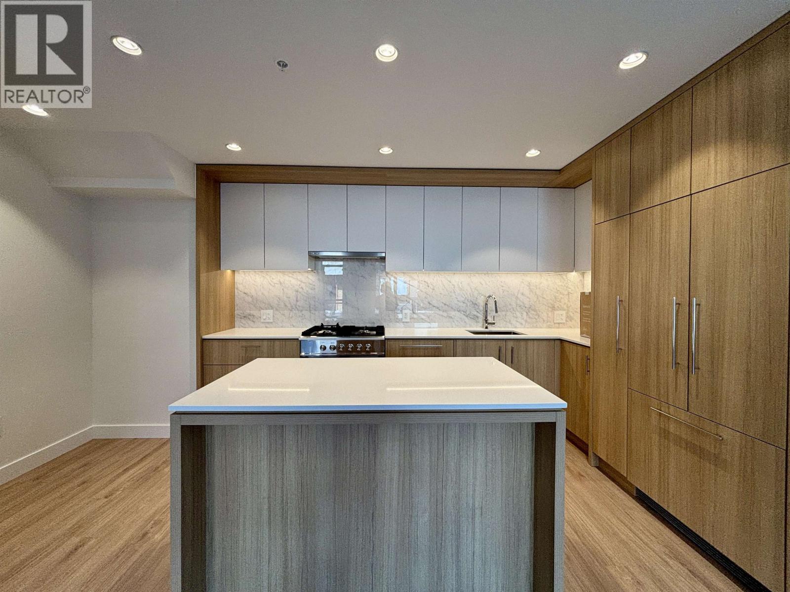 6085 Irmin Street, Burnaby, British Columbia  V5J 0J7 - Photo 6 - R3118468