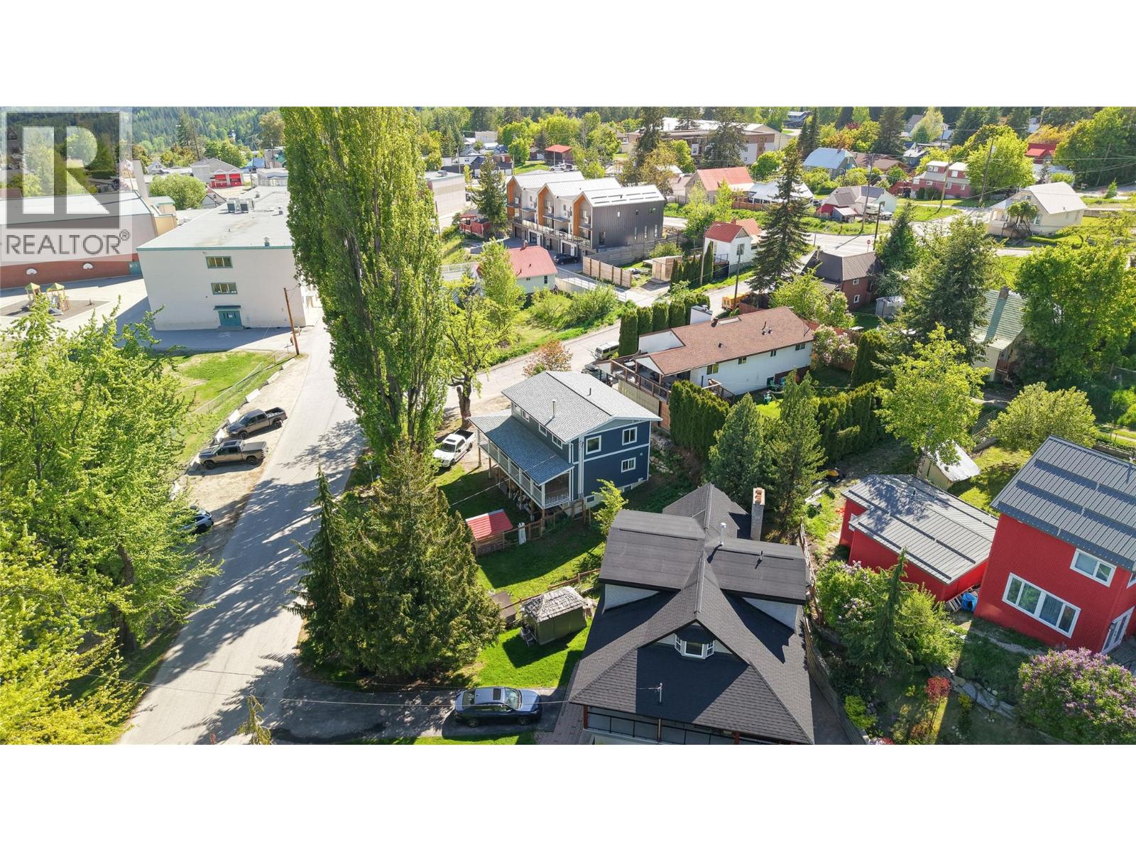 2058 Fifth Avenue, Rossland, British Columbia  V0G 1Y0 - Photo 52 - 10388251