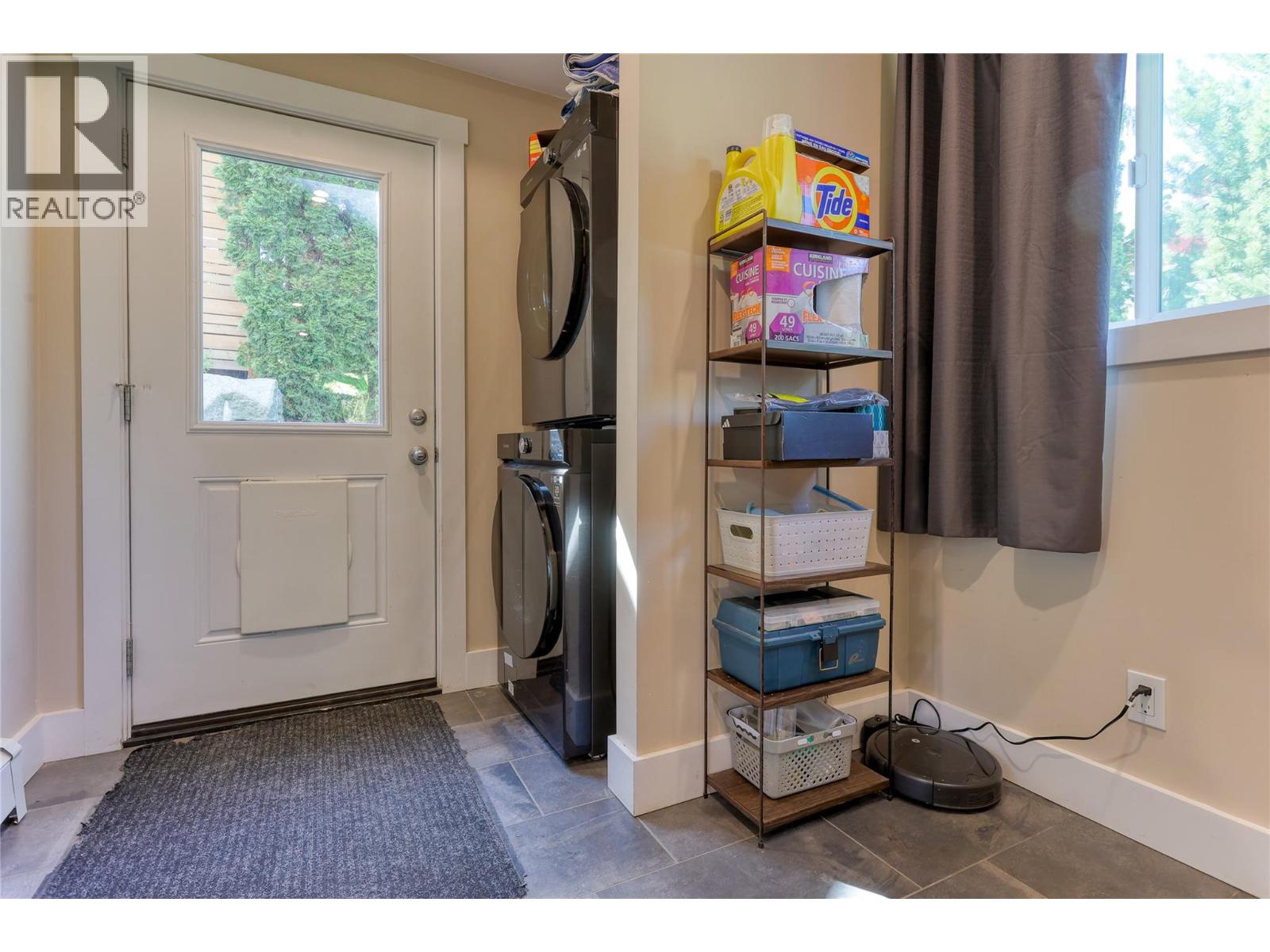 2058 Fifth Avenue, Rossland, British Columbia  V0G 1Y0 - Photo 22 - 10388251