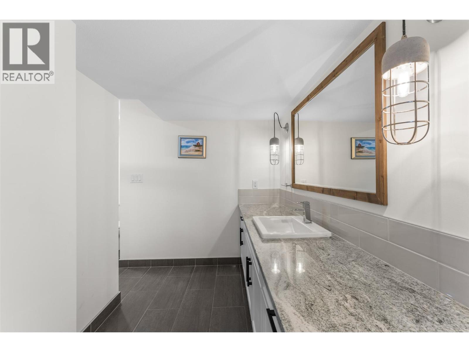 2740 Lakeview Road, West Kelowna, British Columbia  V1Z 1Y4 - Photo 52 - 10388378