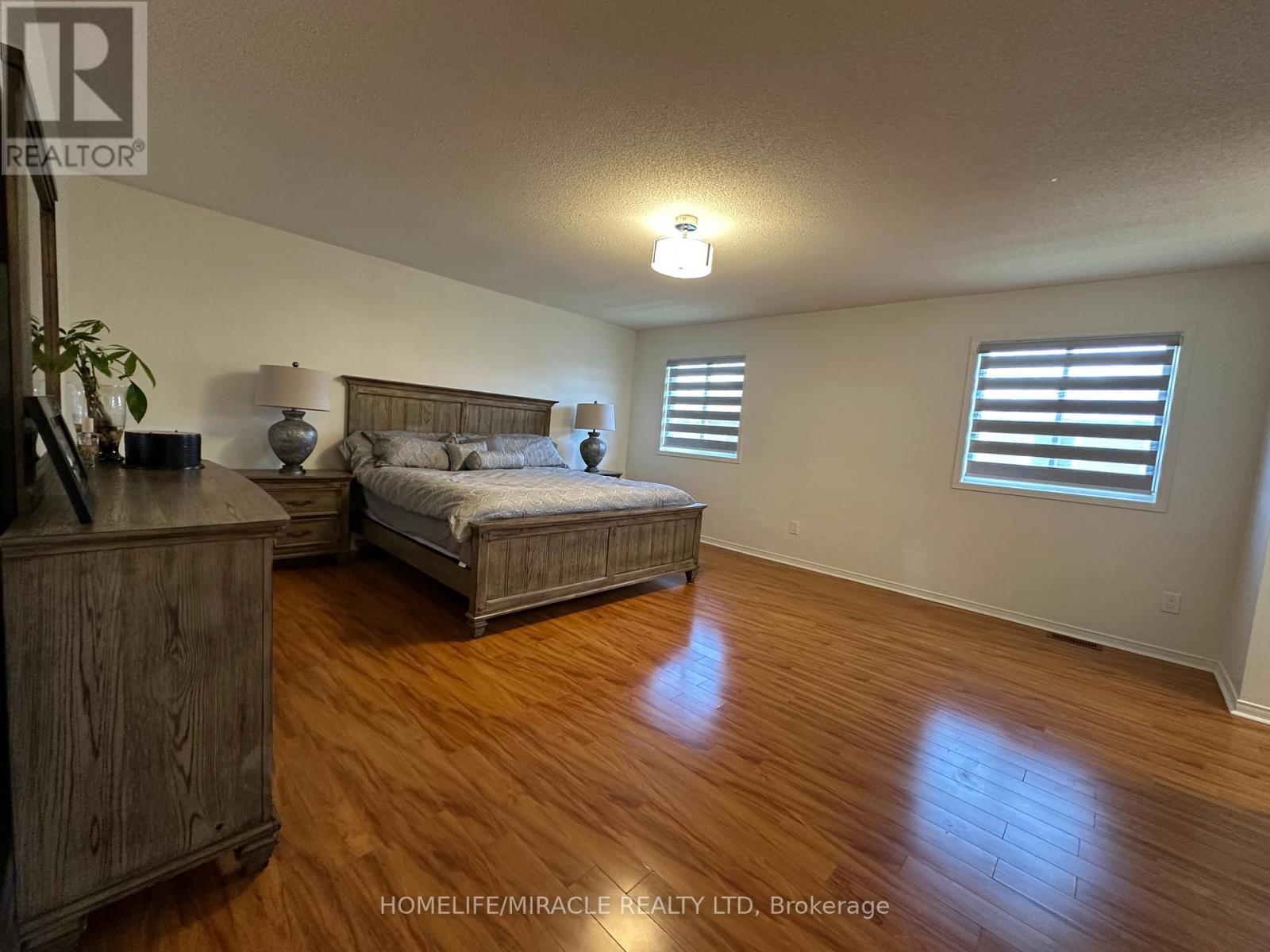 65 Fairhill Avenue, Brampton, Ontario  L7A 2E8 - Photo 15 - W12968006