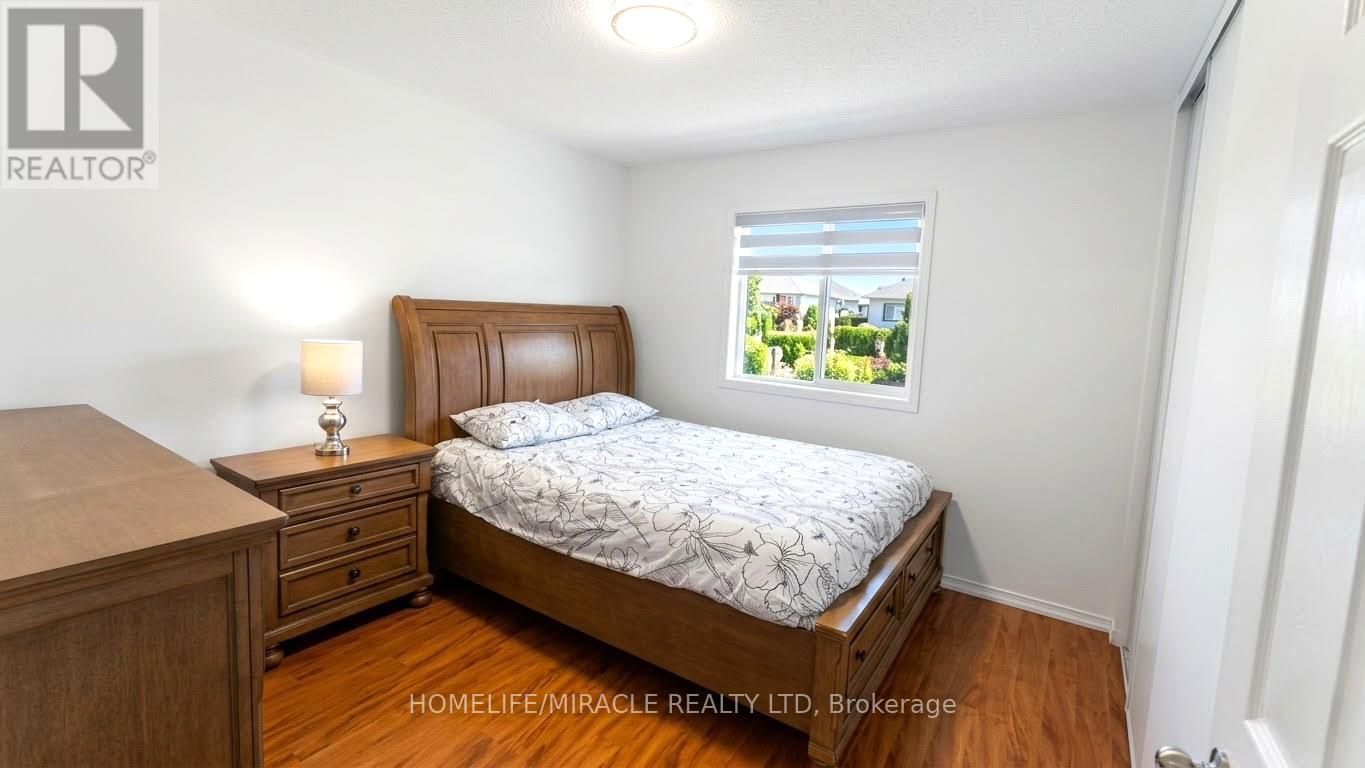 65 Fairhill Avenue, Brampton, Ontario  L7A 2E8 - Photo 30 - W12968006