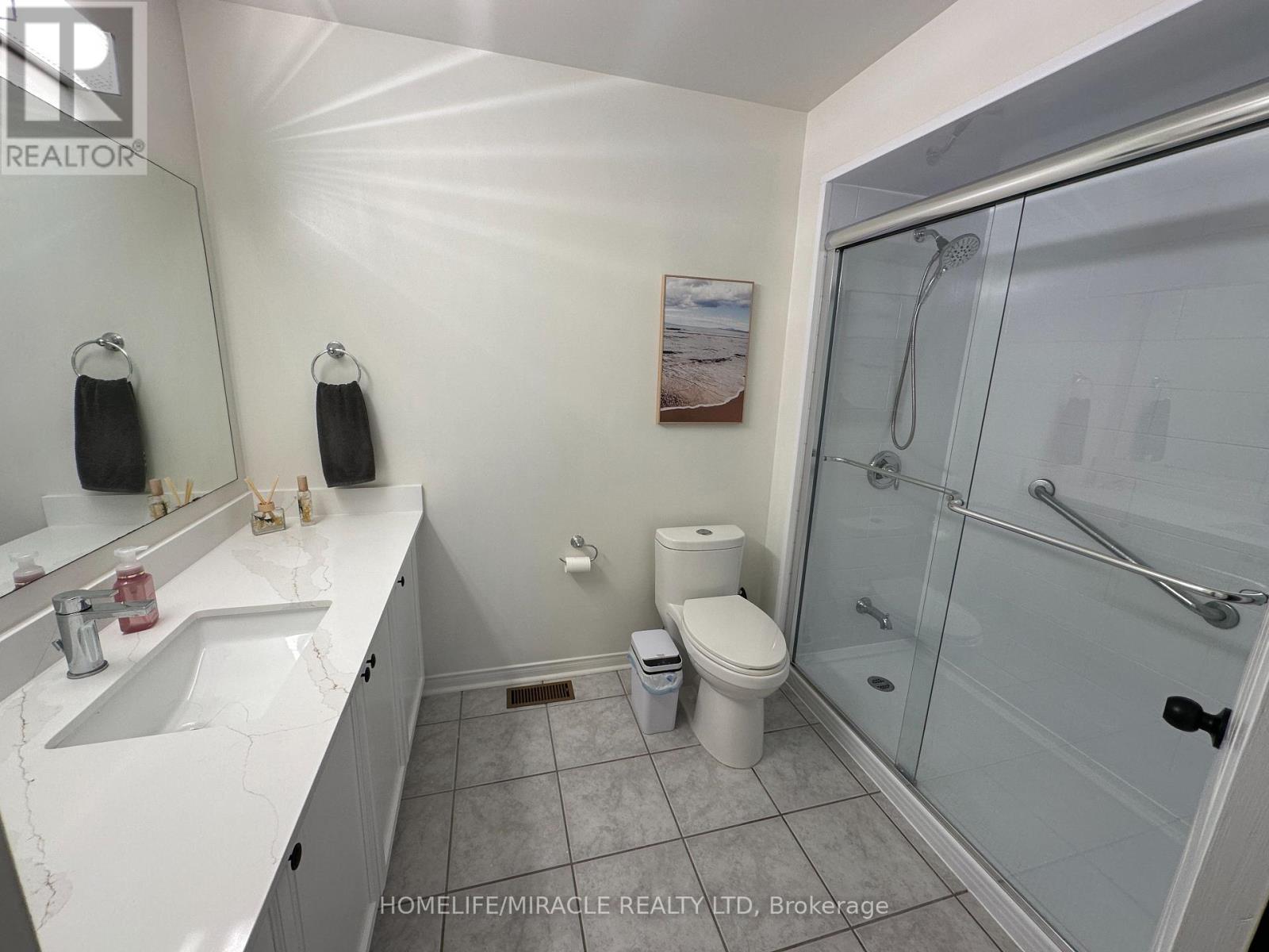 65 Fairhill Avenue, Brampton, Ontario  L7A 2E8 - Photo 32 - W12968006