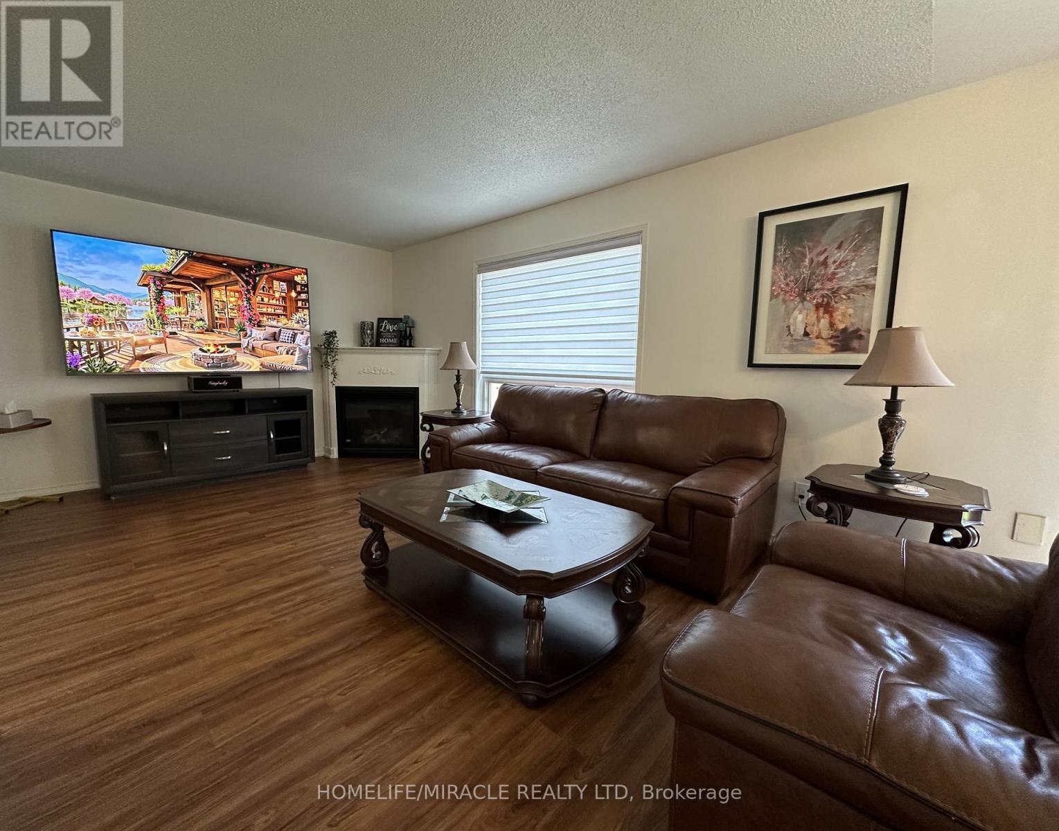 65 Fairhill Avenue, Brampton, Ontario  L7A 2E8 - Photo 9 - W12968006