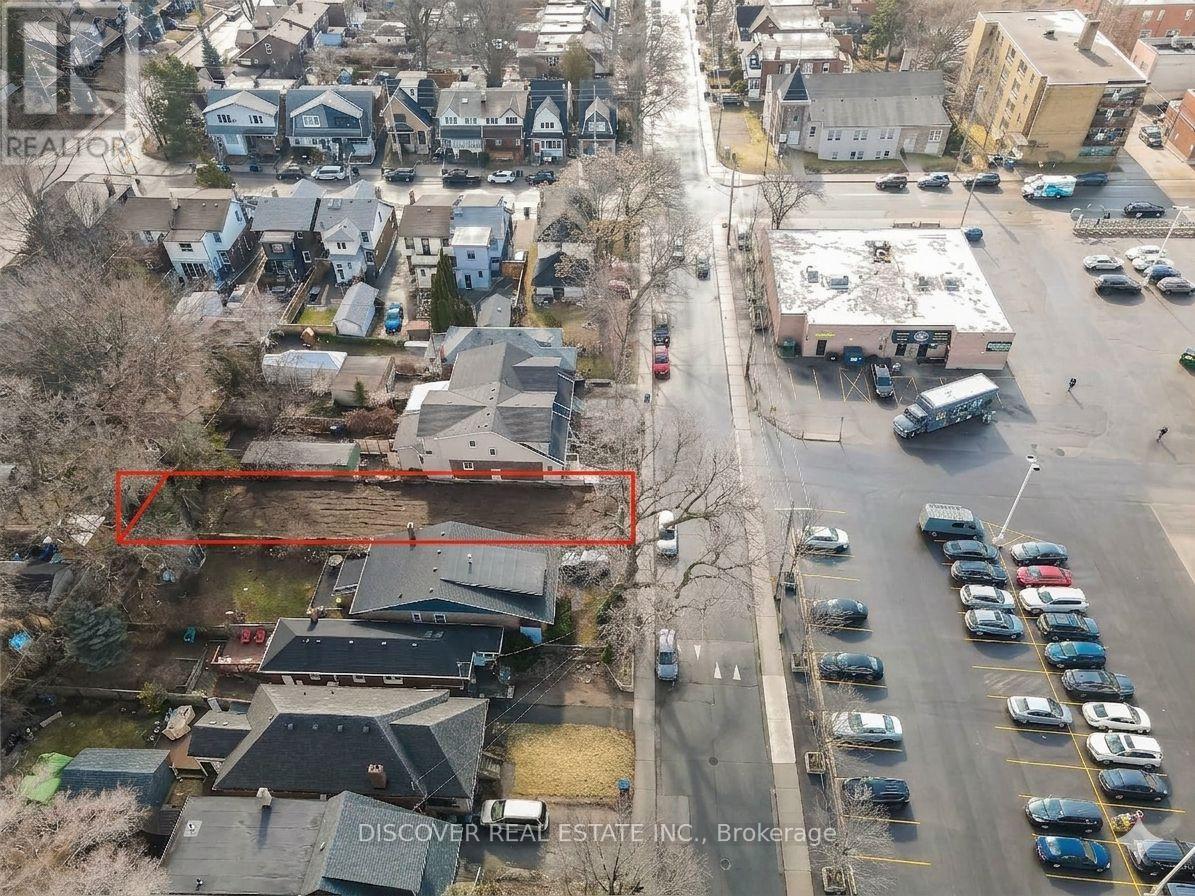 95 Gainsborough Road, Toronto, Ontario  M4L 3C3 - Photo 1 - E13159100