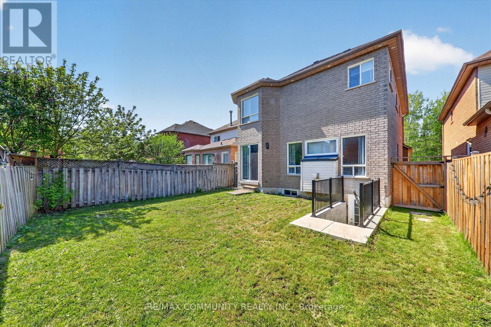 154 Thicket Crescent, Pickering, Ontario L1V 6V7 - Photo 37 - E13159130