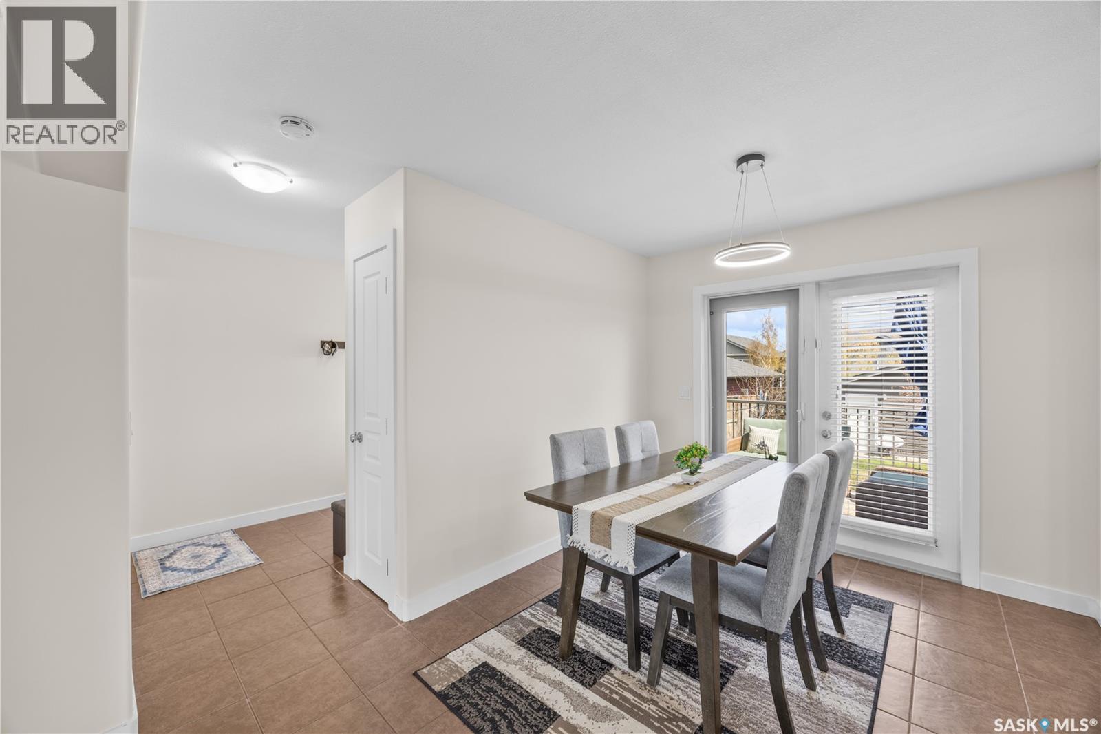 806 Stonebridge Common, Saskatoon, Saskatchewan  S7T 0M8 - Photo 14 - SK036733