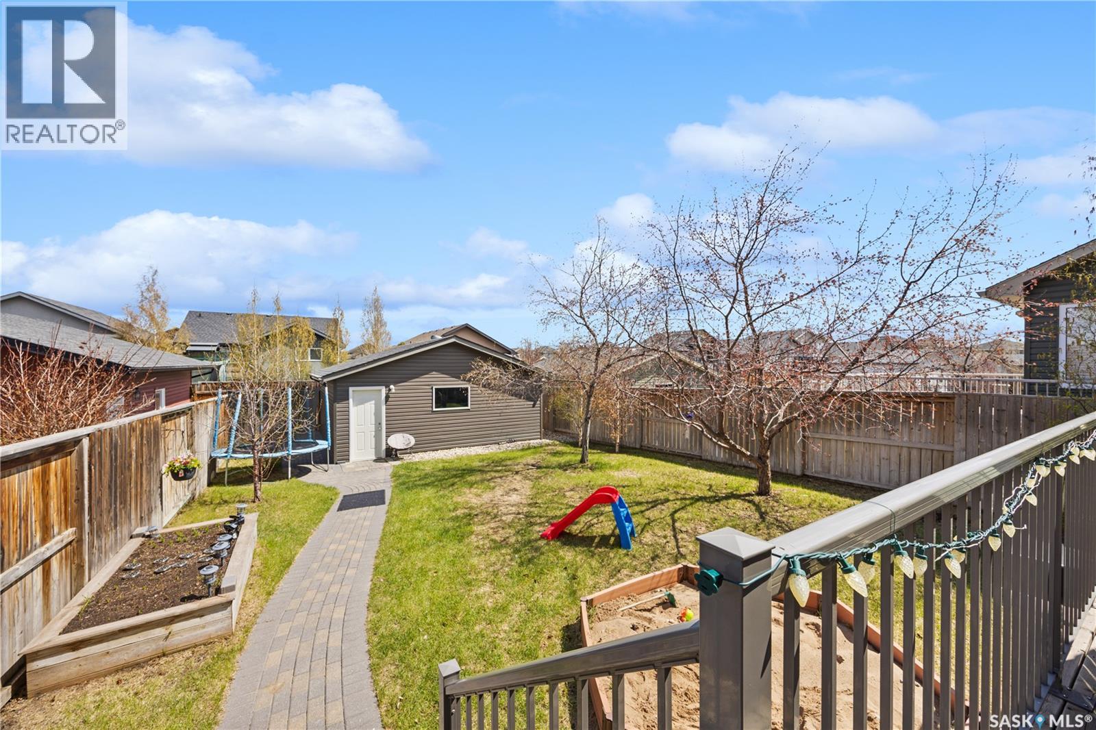 806 Stonebridge Common, Saskatoon, Saskatchewan  S7T 0M8 - Photo 34 - SK036733