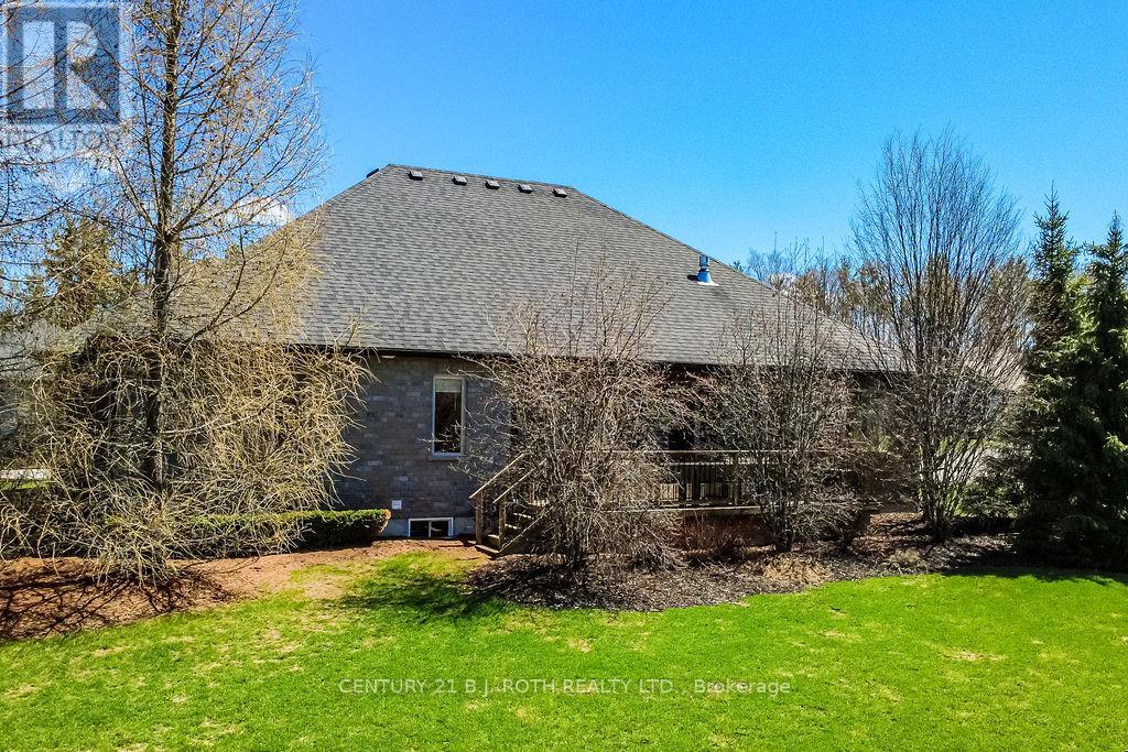 2 Roy Hickling Drive, Springwater (Snow Valley), Ontario  L9X 0J2 - Photo 42 - S13159122