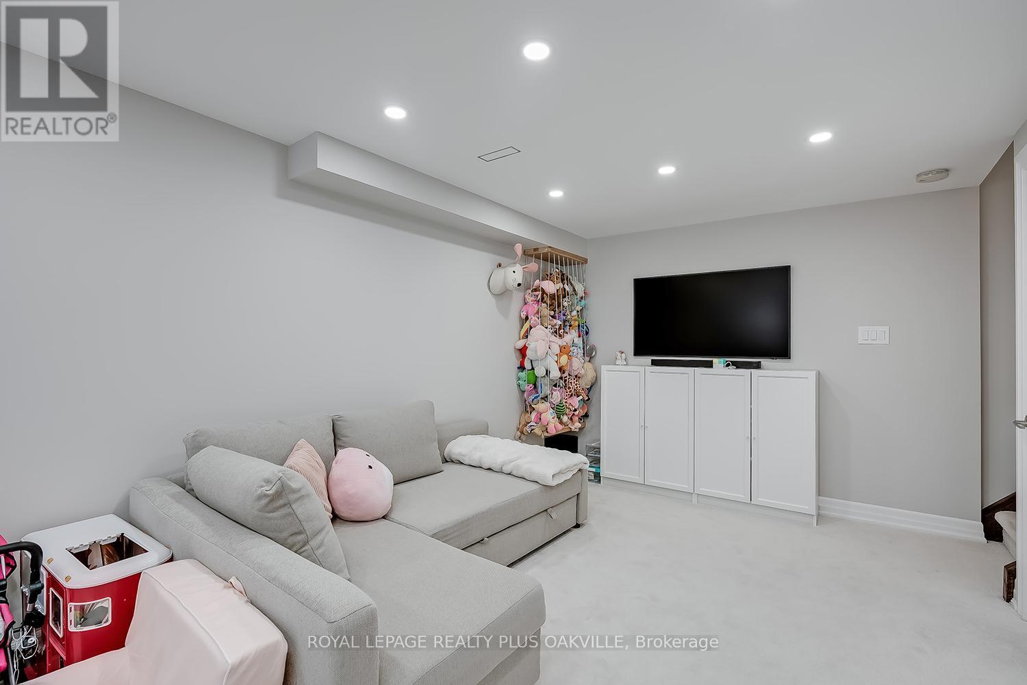 3531 Gallager Drive, Mississauga, Ontario  L5C 2N2 - Photo 31 - W13159068