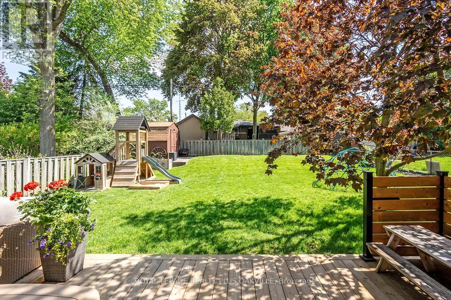3531 Gallager Drive, Mississauga, Ontario  L5C 2N2 - Photo 38 - W13159068