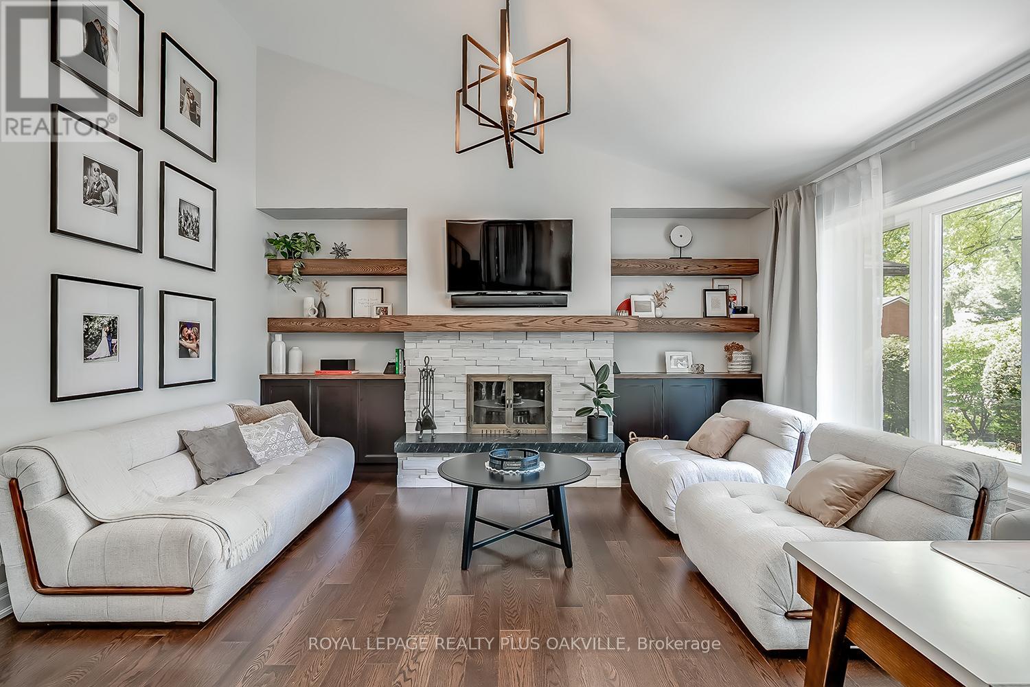3531 Gallager Drive, Mississauga, Ontario  L5C 2N2 - Photo 6 - W13159068