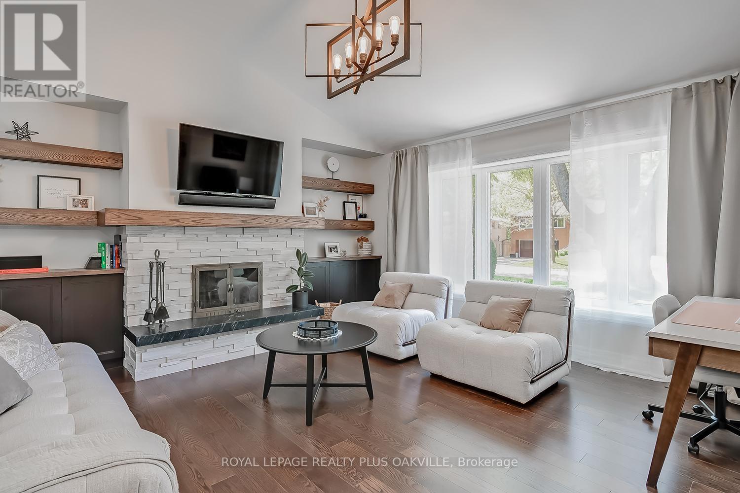 3531 Gallager Drive, Mississauga, Ontario  L5C 2N2 - Photo 7 - W13159068