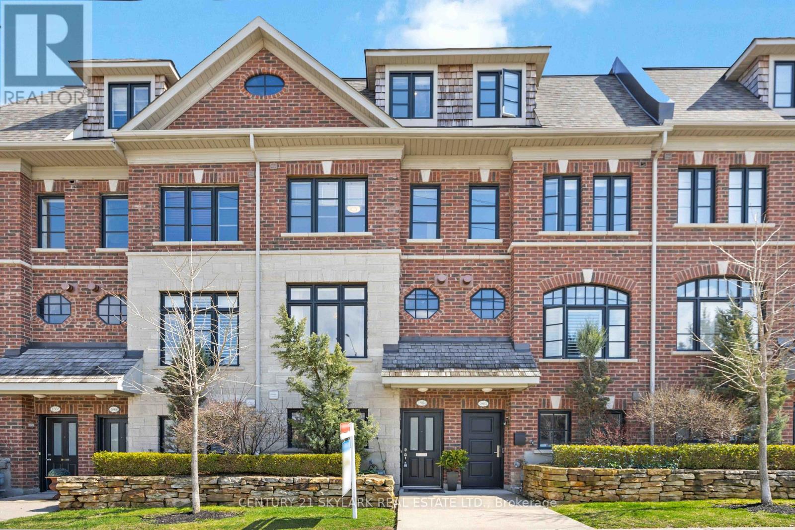 1864 BURNHAMTHORPE ROAD E, Mississauga, Ontario
