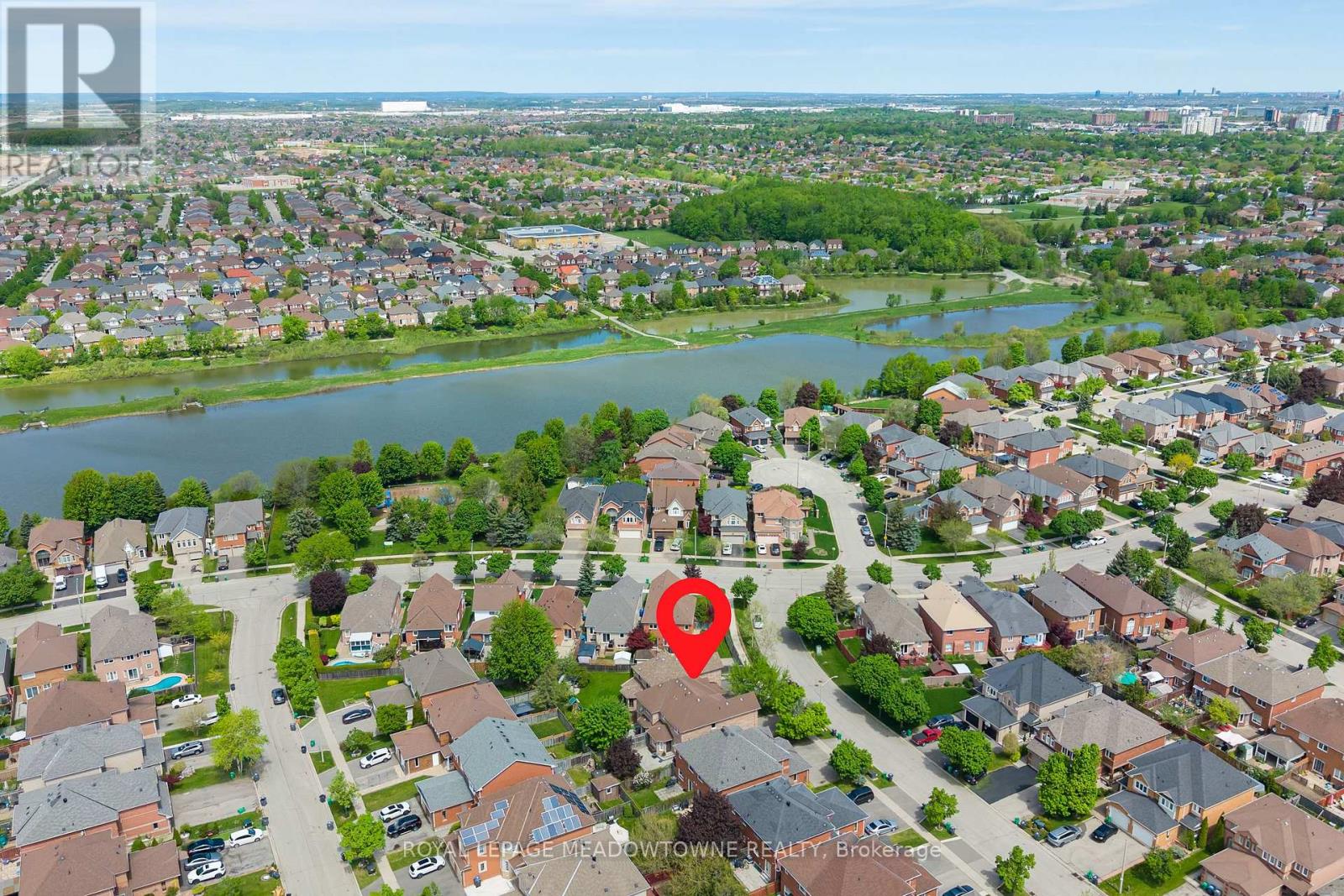 6028 Clover Ridge Crescent, Mississauga, Ontario  L5N 7B4 - Photo 2 - W13159108