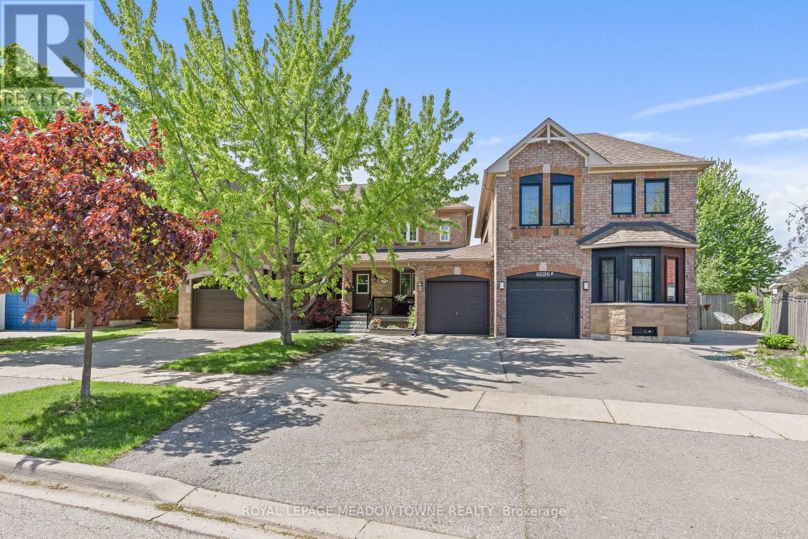 6028 Clover Ridge Crescent, Mississauga, Ontario  L5N 7B4 - Photo 4 - W13159108