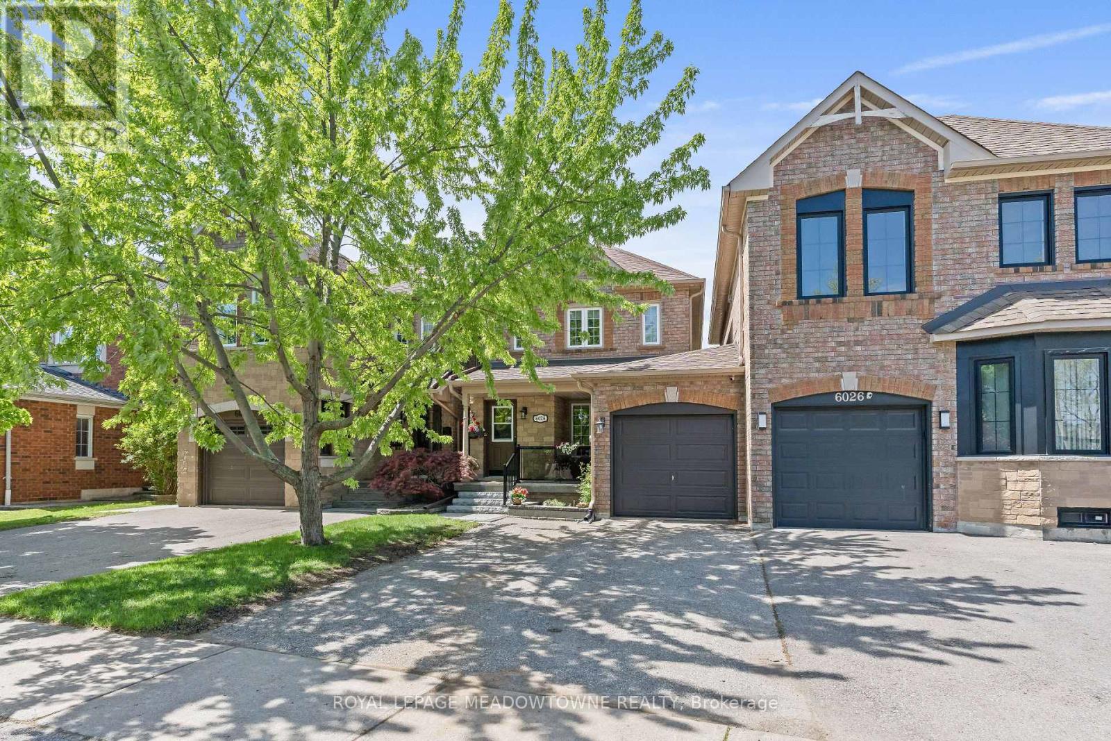 6028 Clover Ridge Crescent, Mississauga, Ontario  L5N 7B4 - Photo 5 - W13159108
