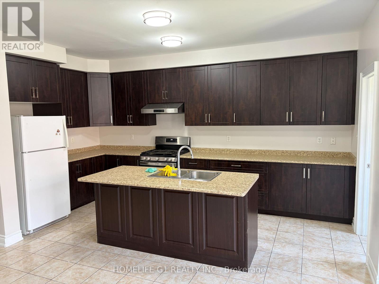 46 St Dennis Road, Brampton, Ontario  L6R 3W7 - Photo 22 - W13159124
