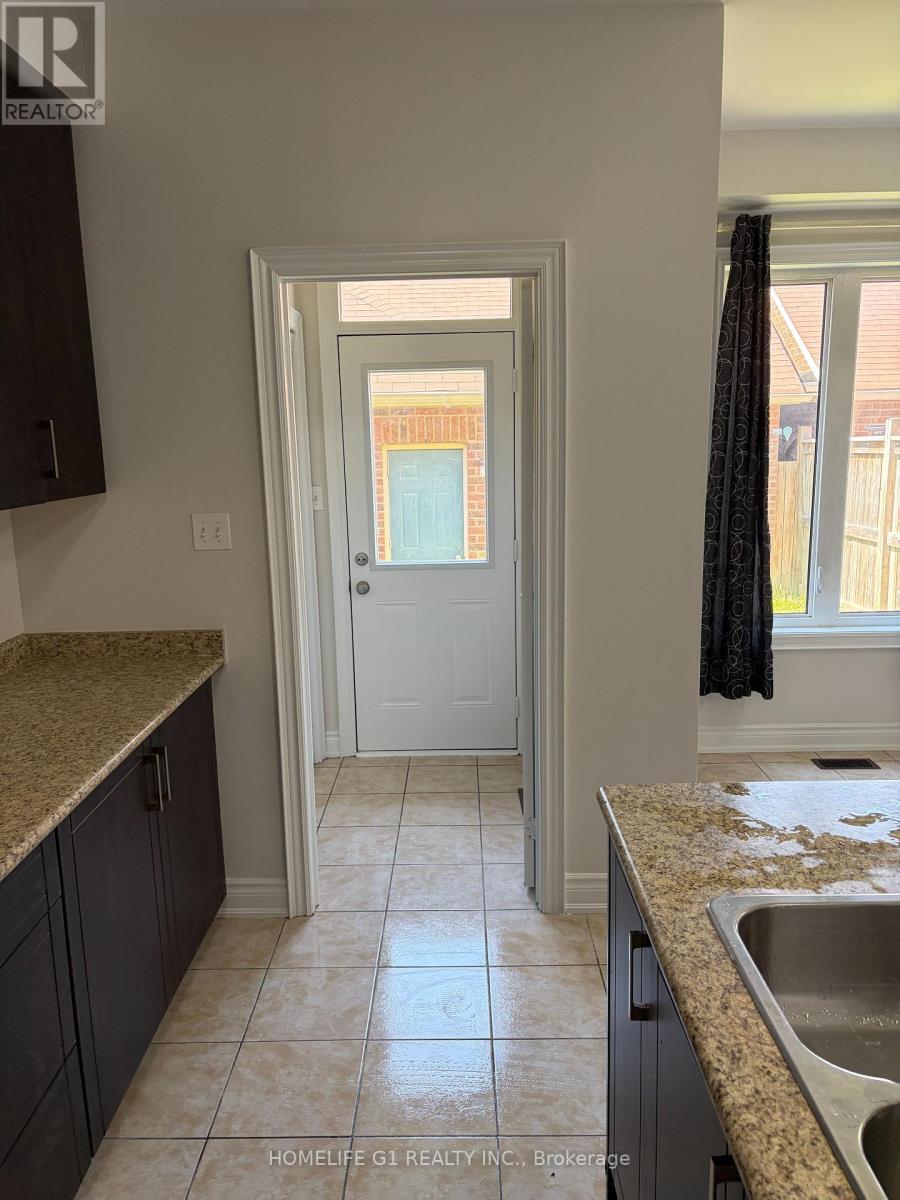 46 St Dennis Road, Brampton, Ontario  L6R 3W7 - Photo 23 - W13159124