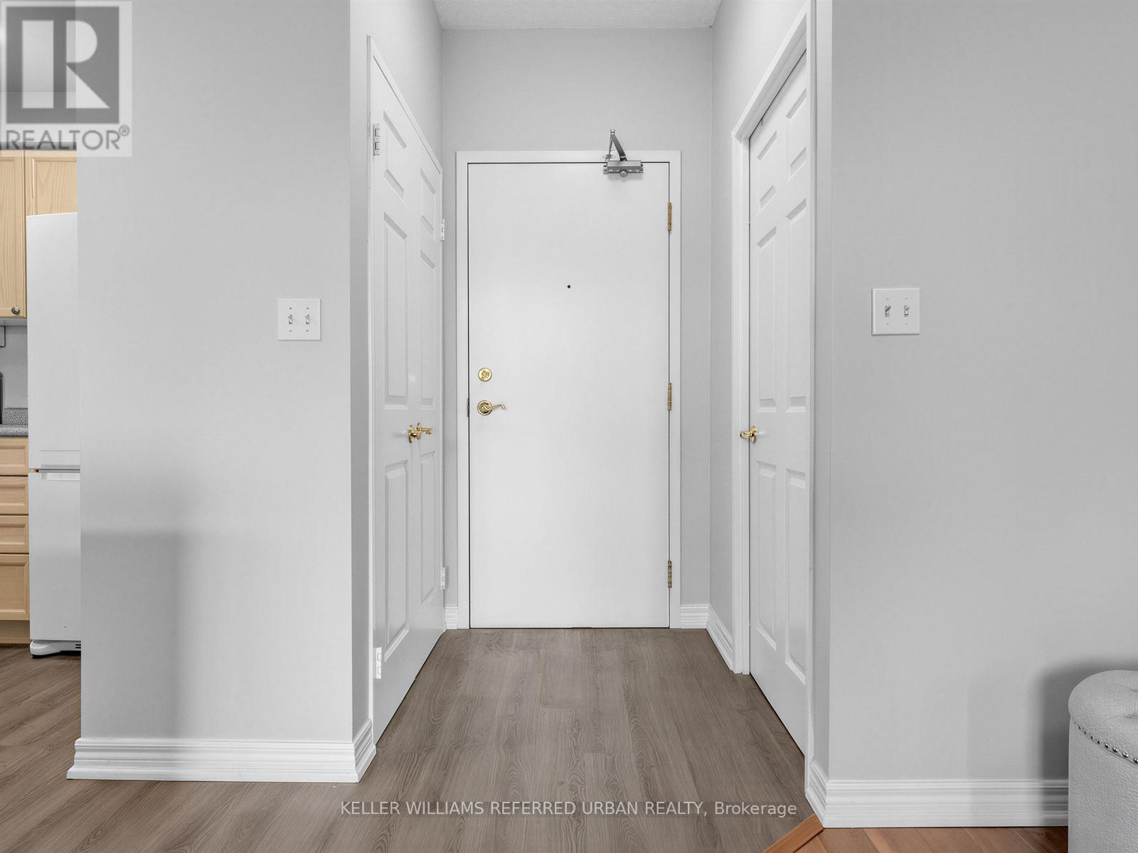 406 - 2301 Parkhaven Boulevard, Oakville (Ro River Oaks), Ontario  L6H 6V6 - Photo 4 - W13159146