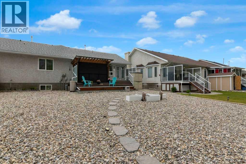 13a Westlynn Drive, Claresholm, Alberta  T0L 0T0 - Photo 32 - A2312732