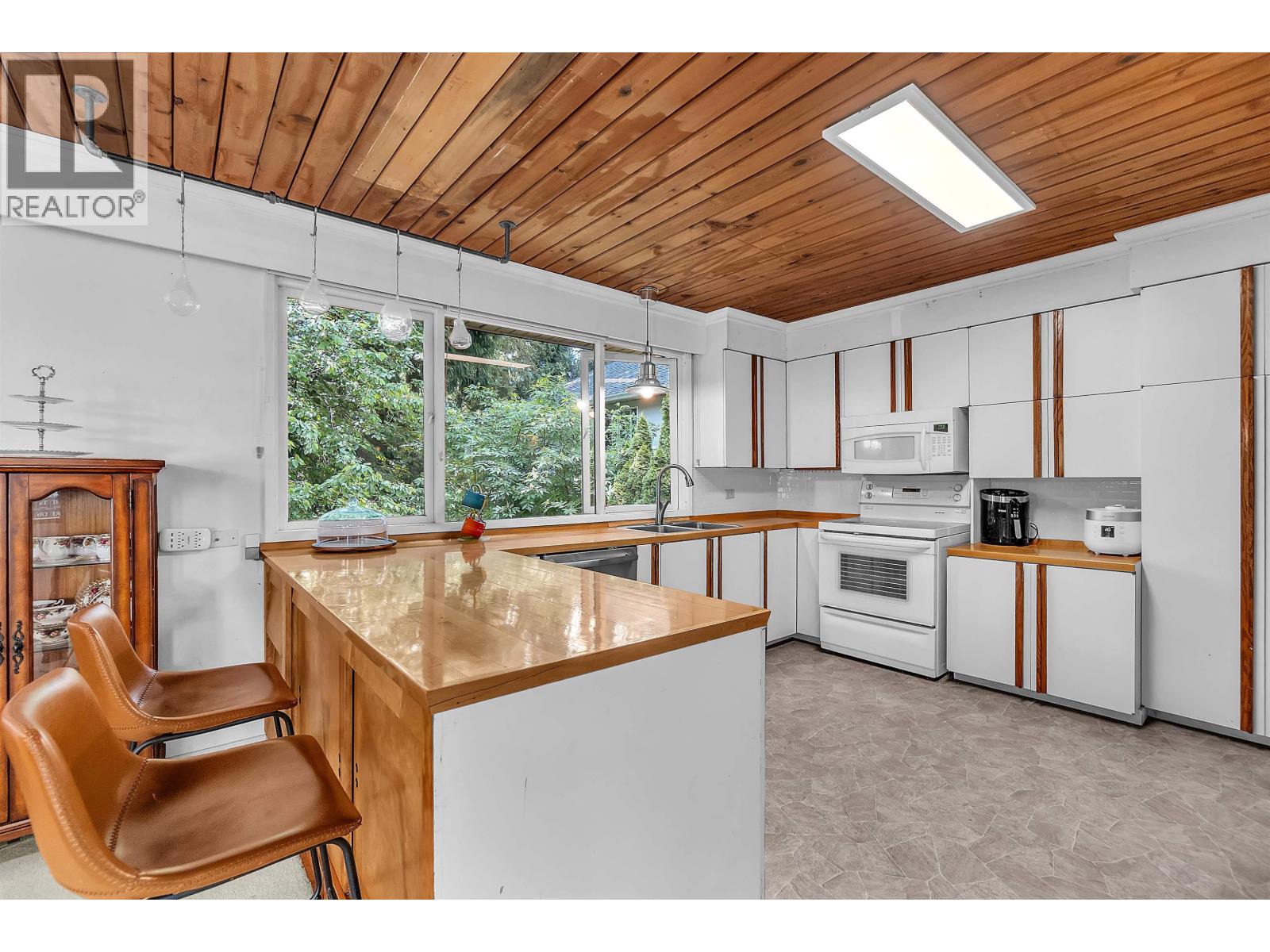 977 Belvedere Drive, North Vancouver, British Columbia  V7R 2C2 - Photo 19 - R3125961