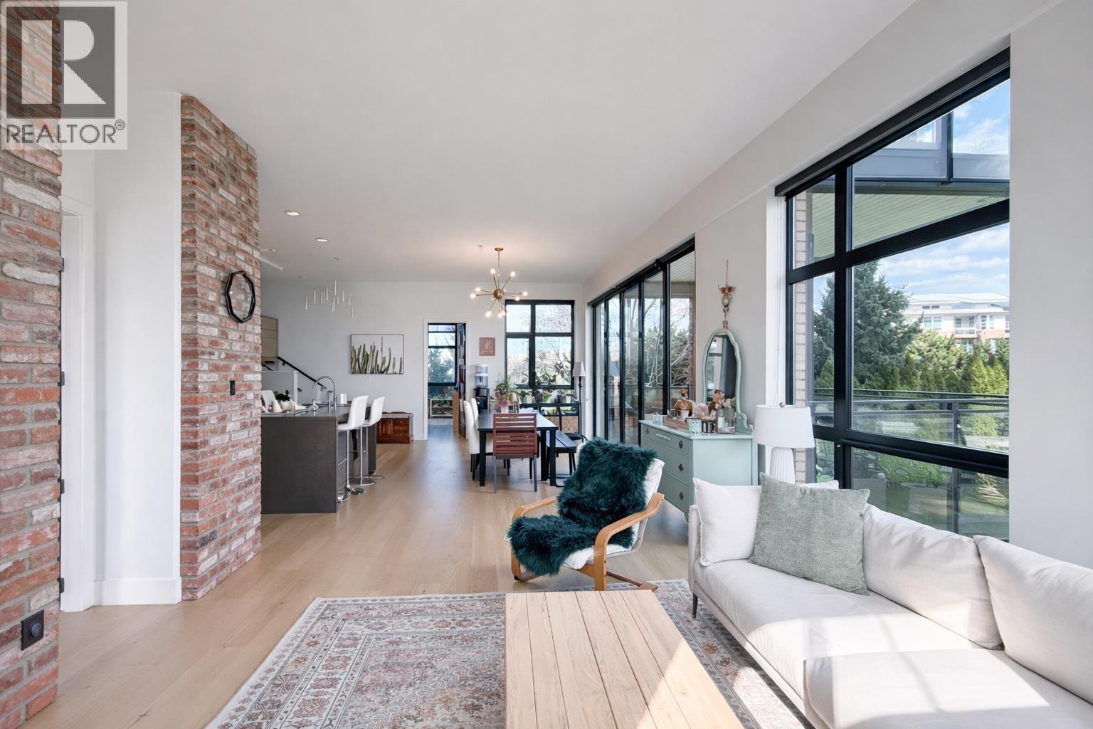 206 220 Salter Street, New Westminster, British Columbia  V3M 0H4 - Photo 3 - R3126386
