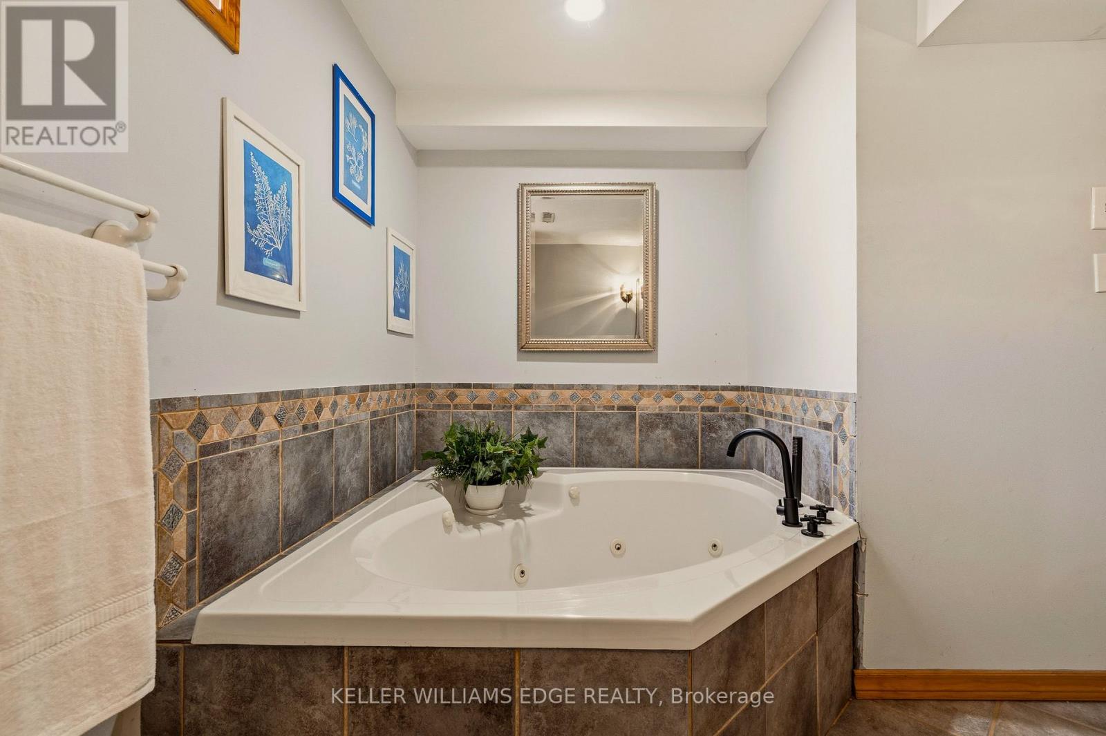 21 Milverton Close, Hamilton, Ontario  L0R 2H3 - Photo 26 - X13159060