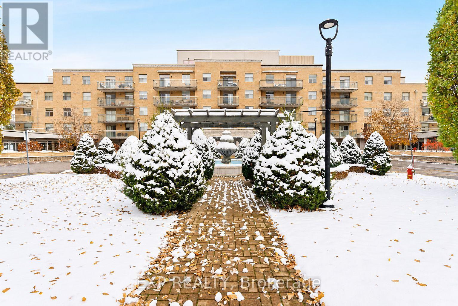 210 - 2506 Rutherford Road, Vaughan, Ontario  L4K 5N4 - Photo 4 - N13159106