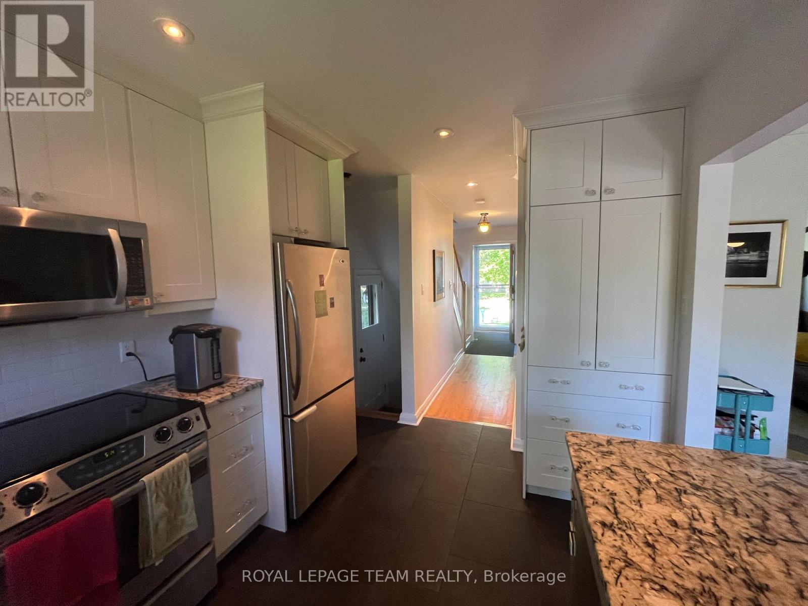 858 Riddell Avenue N, Ottawa, Ontario K2A 2V9 - Photo 13 - X13154402