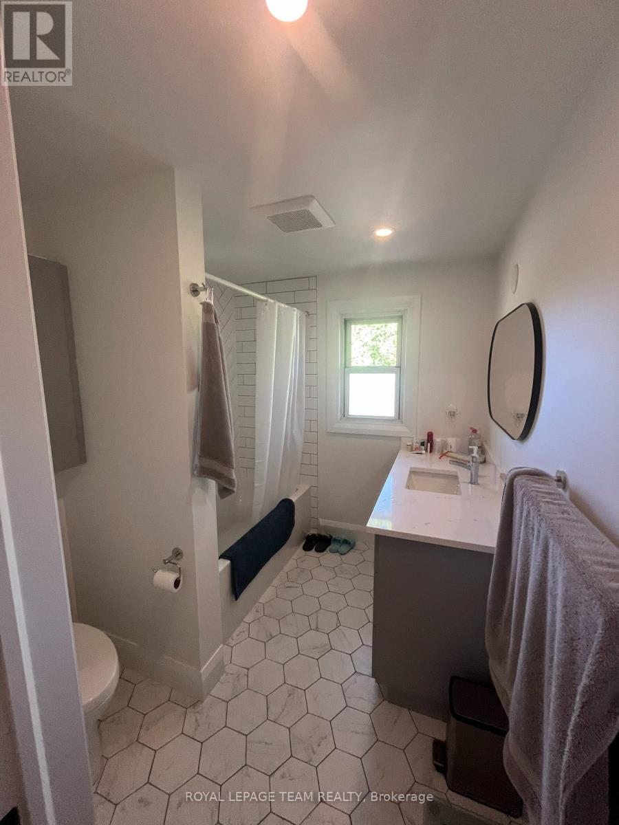 858 Riddell Avenue N, Ottawa, Ontario K2A 2V9 - Photo 17 - X13154402