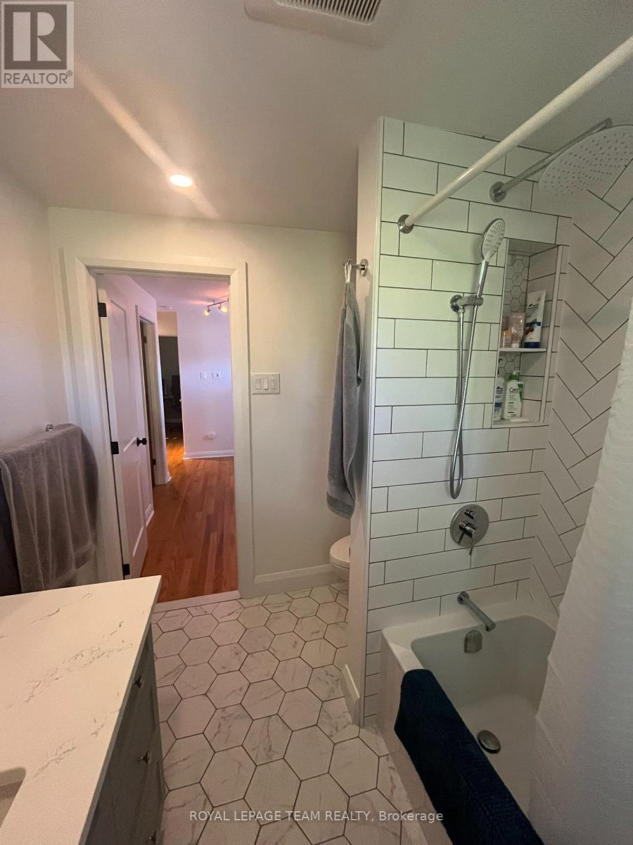858 Riddell Avenue N, Ottawa, Ontario K2A 2V9 - Photo 18 - X13154402